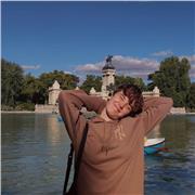 Soy una estudiante de tercero de pedagogía. Doy clases particulares a niños y niñas de primaria de cualquier materia, tanto presen